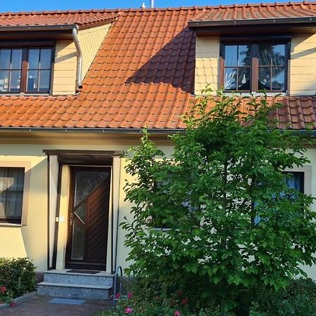 Die Ferienwohnung "Am Kietz" Schwedt Bagian luar foto