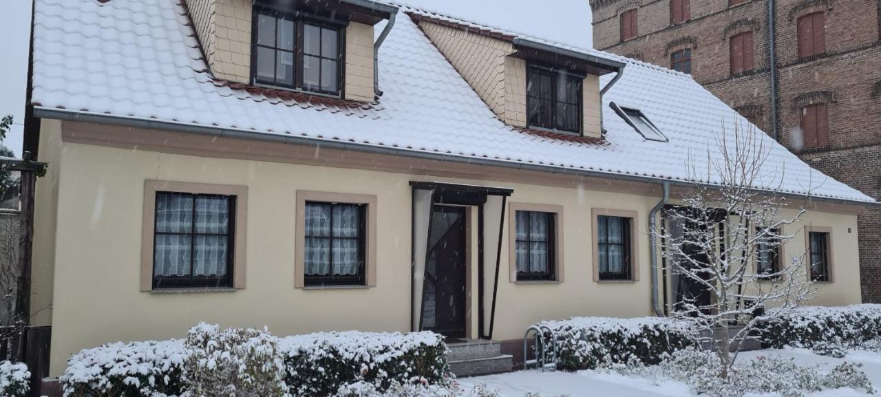 Die Ferienwohnung "Am Kietz" Schwedt Bagian luar foto
