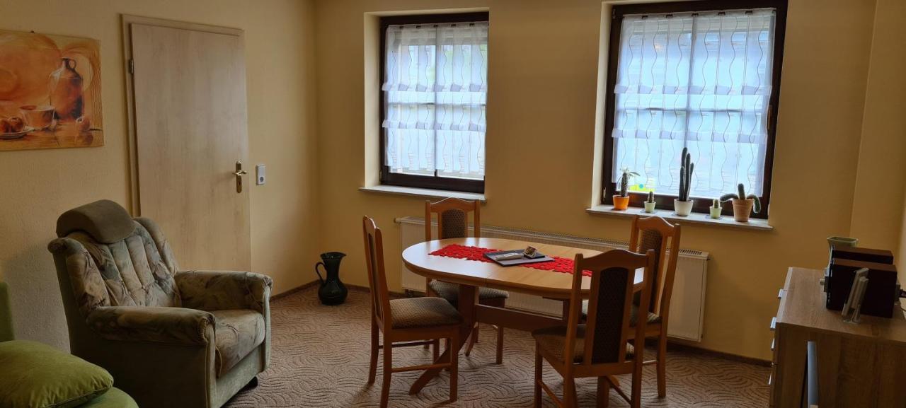 Die Ferienwohnung "Am Kietz" Schwedt Bagian luar foto
